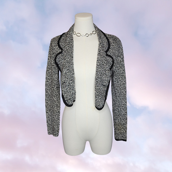 Vtg 90s Possessed Collared Goth Business Cropped Button Up Black White Bolero - Picture 2 of 5